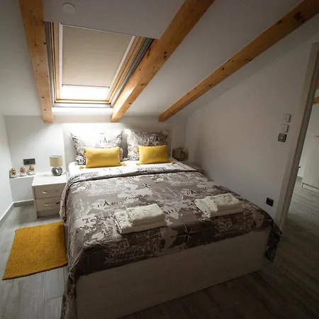 Guest house Kuca Sladoleda Biograd Na Moru
